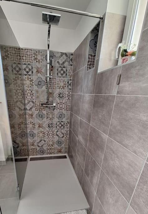 Sejour Magique Proche Aeroport Cdg Asterix Disney Et Paris Maison Toutes Commodites, Terrasse, Wifi, Clim, Lave Vaisselle Сен-Мар Экстерьер фото